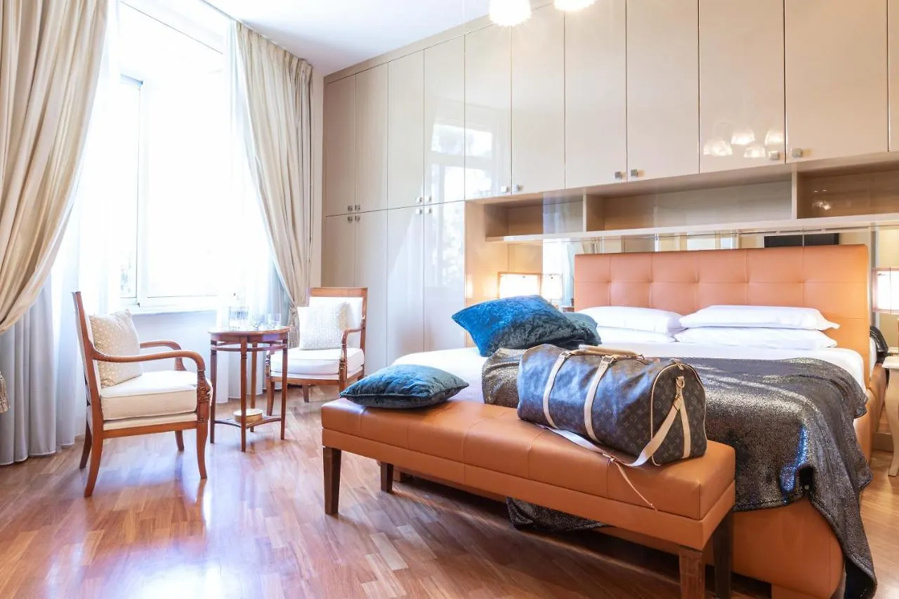 Spanish Steps Hills Apartment Rome Italy