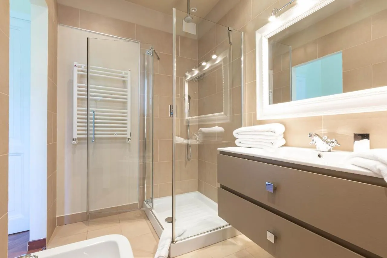 Spanish Steps Hills Apartment Rome