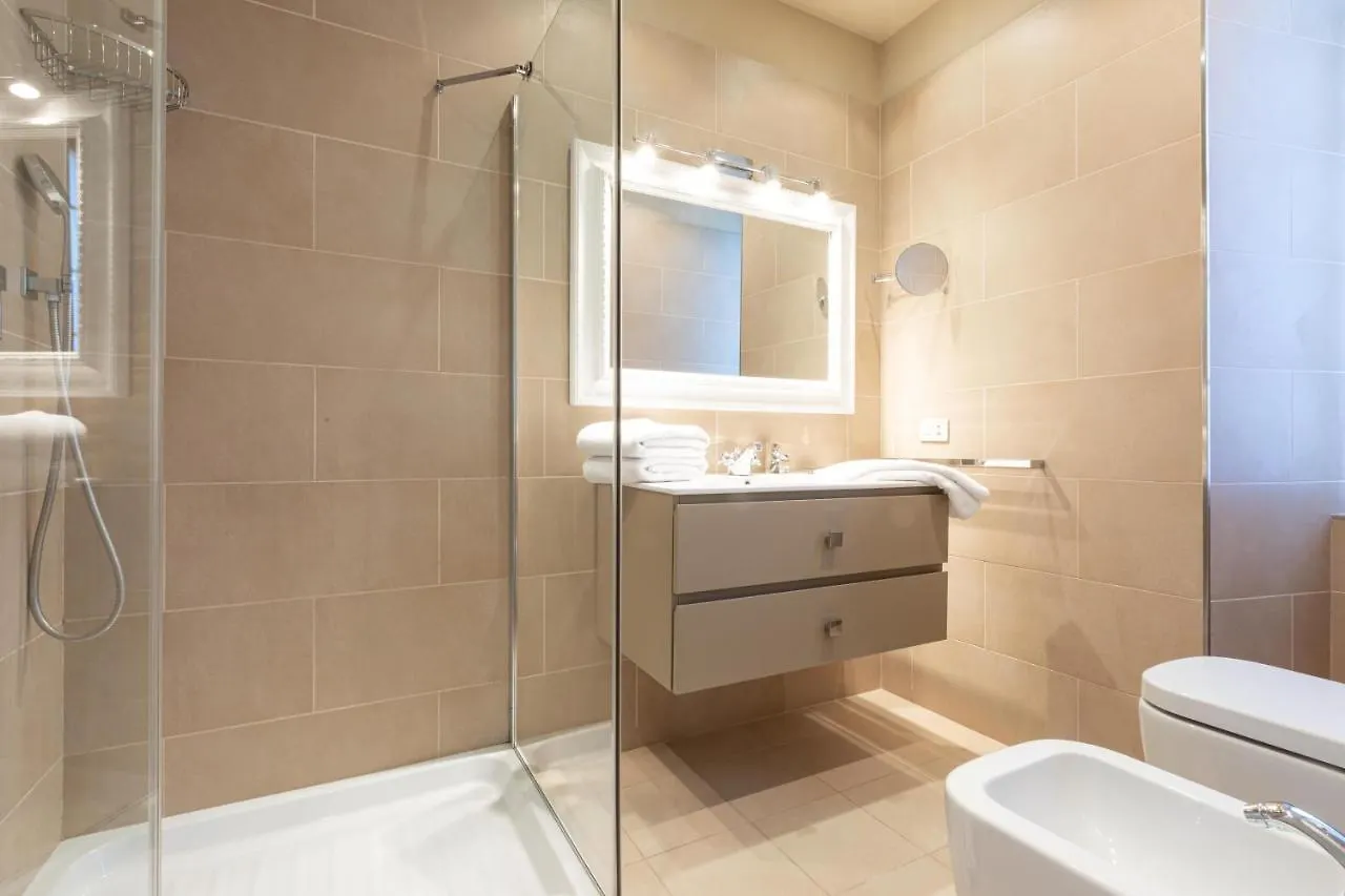 Spanish Steps Hills Apartment Rome